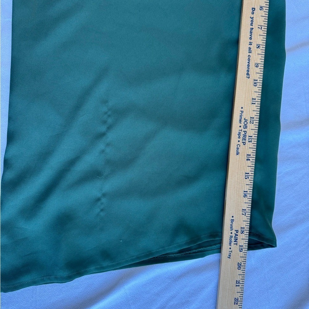 Aritzia Babaton Green Luiz Cropped Wide Leg Pants Size Medium dress Officecore - Picture 6 of 9